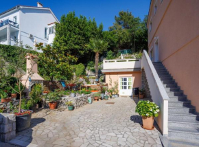 Beachfront Cozy Krk Apartment with Balcony